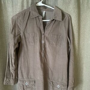 Women’s Tan Dress
100% Cotton
Size Small